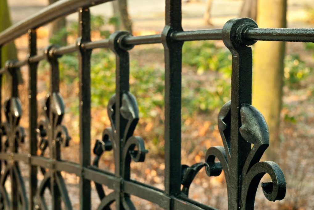 this is a picture of Pacific Metal fence